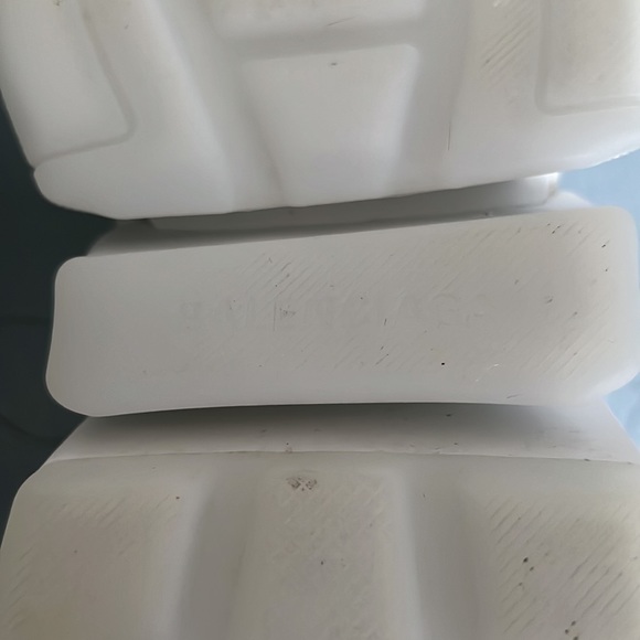 BALENCIAGA SPEED 2.0 CLEAR SOLE RECYCLED KNIT SNEAKER - Picture 9 of 12